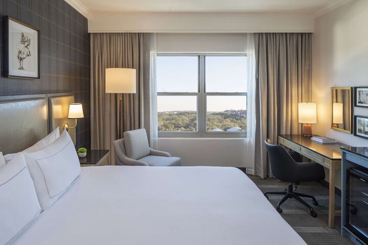 Hilton San Antonio Hill Country