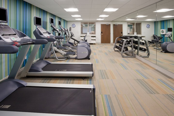 Holiday Inn Express & Suites Des Moines Downtown by IHG