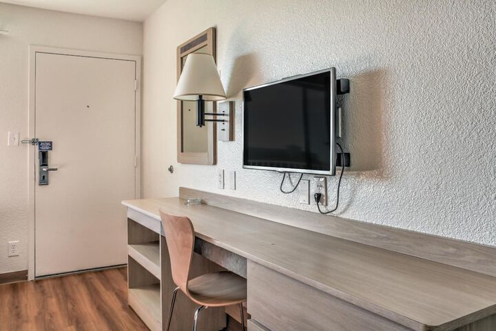 Motel 6 Mojave CA