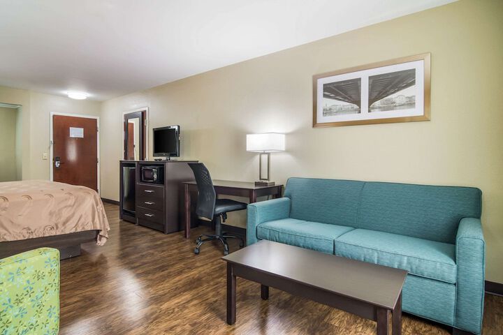 Room 14 of 39