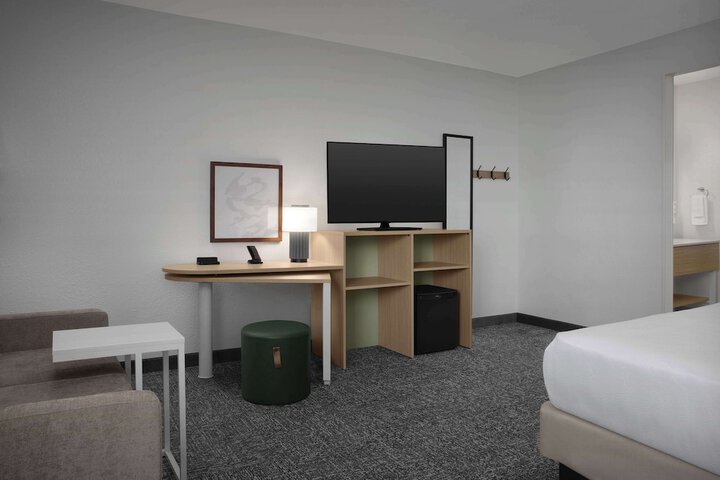 Spark by Hilton Miami Doral