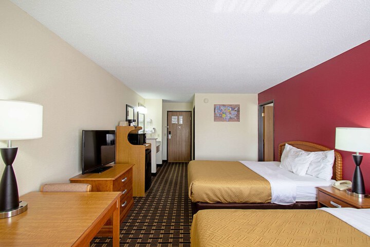 Room 29 of 38