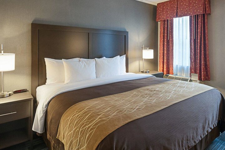 Room 27 of 48