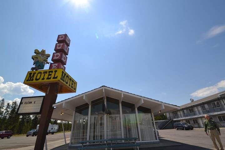 Hotel 4 of 29