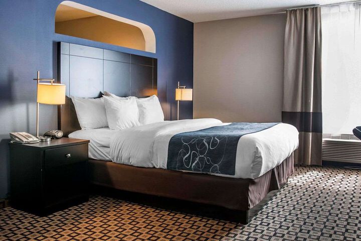 Comfort Suites Benton Harbor - St. Joseph