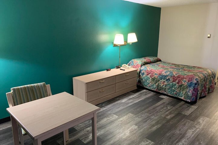 Room 27 of 45