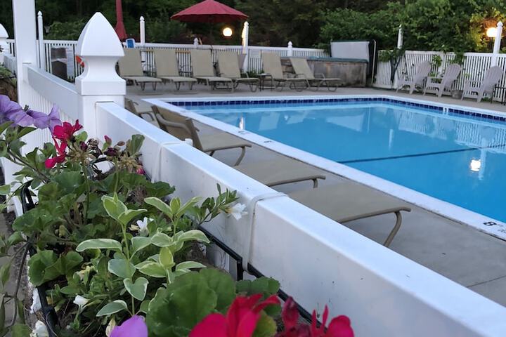 Pool 7 of 57