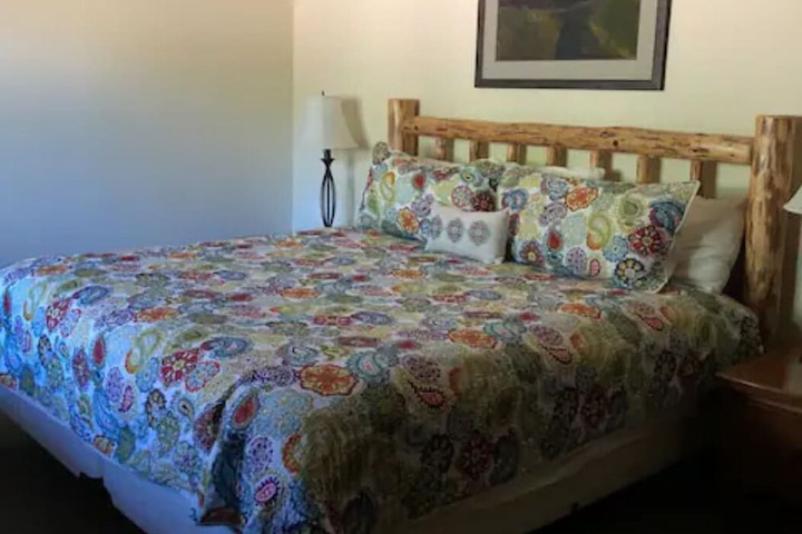 Room 19 of 97