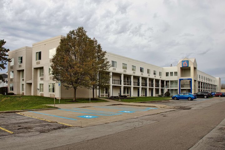 Hotel 2 of 17