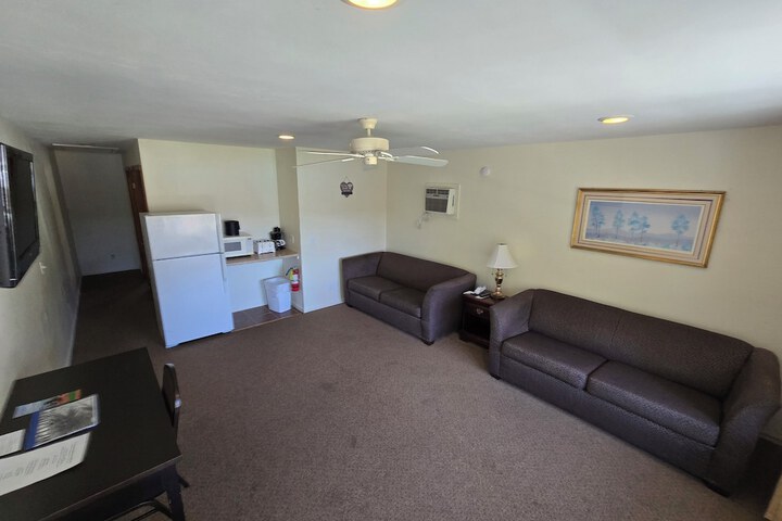 Lake View Motel