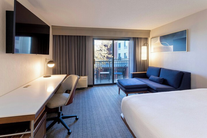 Courtyard Minneapolis St. Paul / Roseville by Marriott