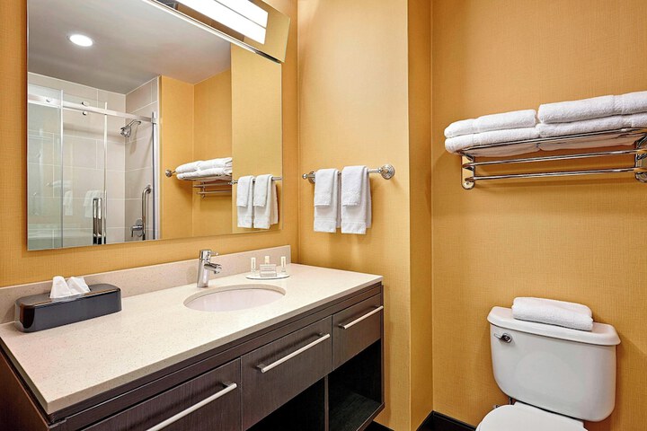 Room 41 of 65