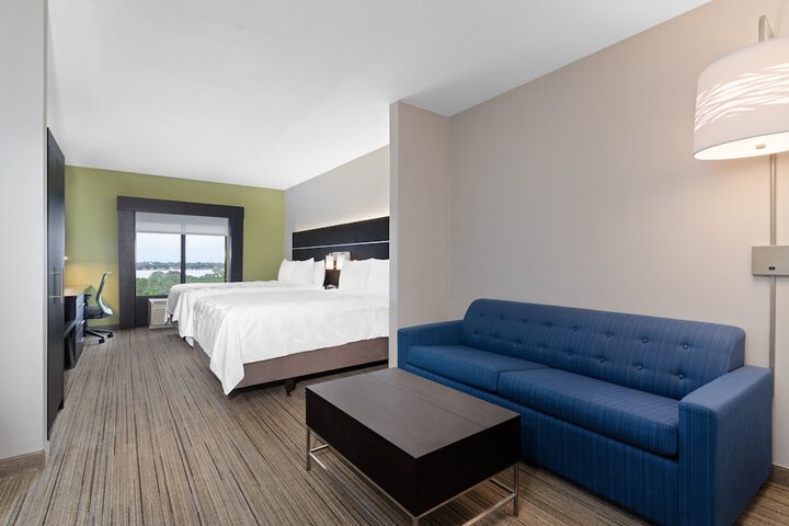 Room 34 of 57