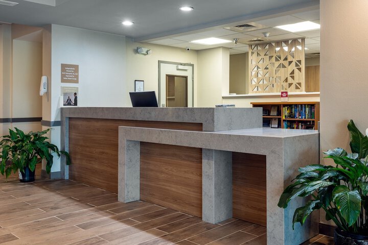 Candlewood Suites Enterprise by IHG
