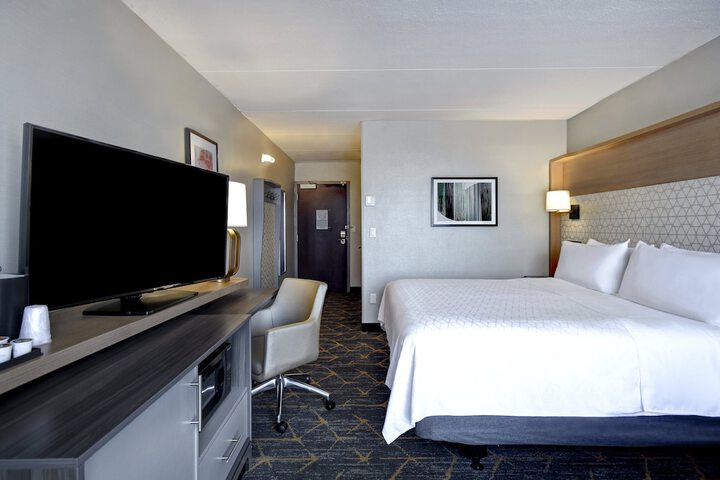 Room 75 of 170