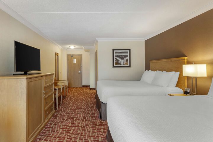 Room 45 of 153