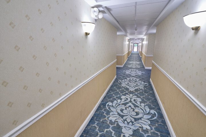 Ambassador Inn & Suites