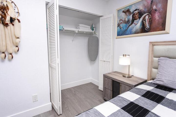 Bass & Sun Condominium 2 / 2 Bedroom