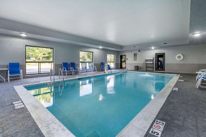 Pool 7 of 43