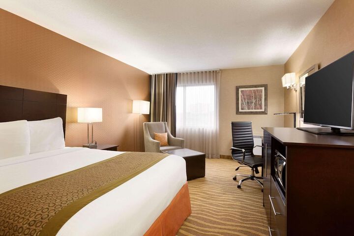 Room 21 of 40