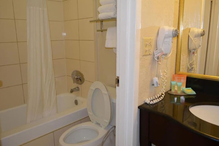 Room 49 of 73