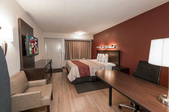 Room 7 of 19