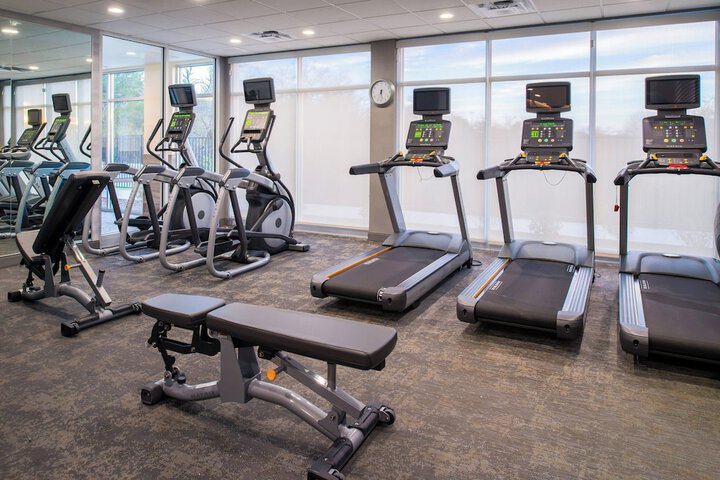 Health and Fitness 30 of 34