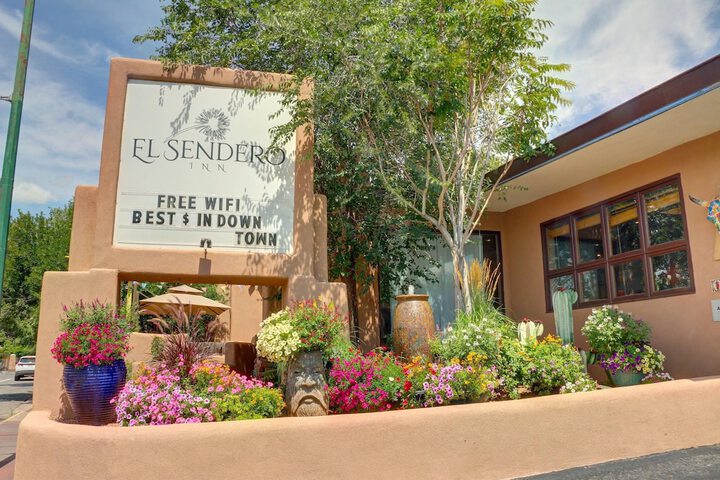 El Sendero Inn an Ascend Collection Hotel