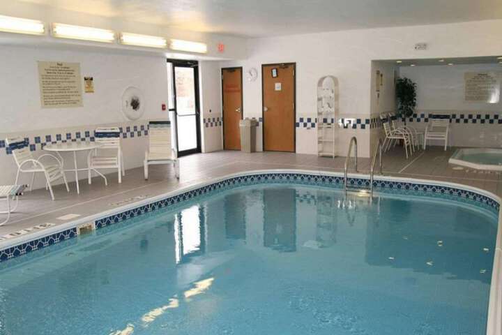 Pool 5 of 25