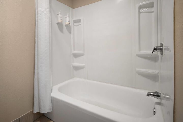 Baymont by Wyndham Waukesha