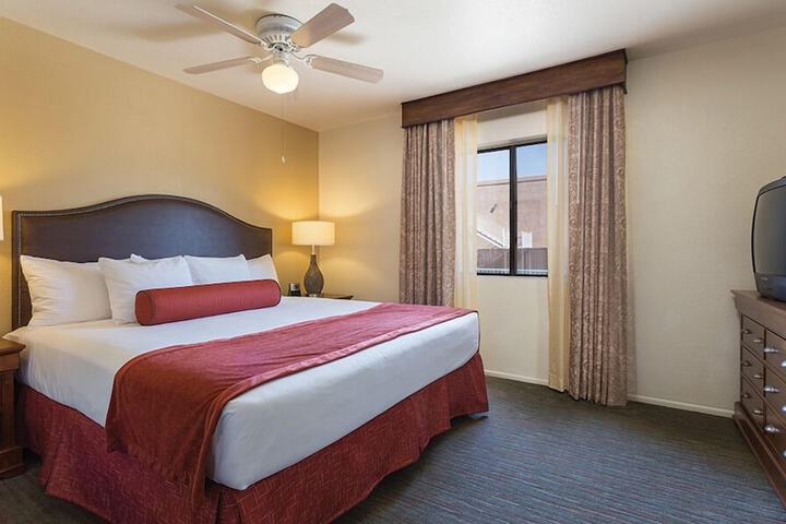 Room 5 of 14