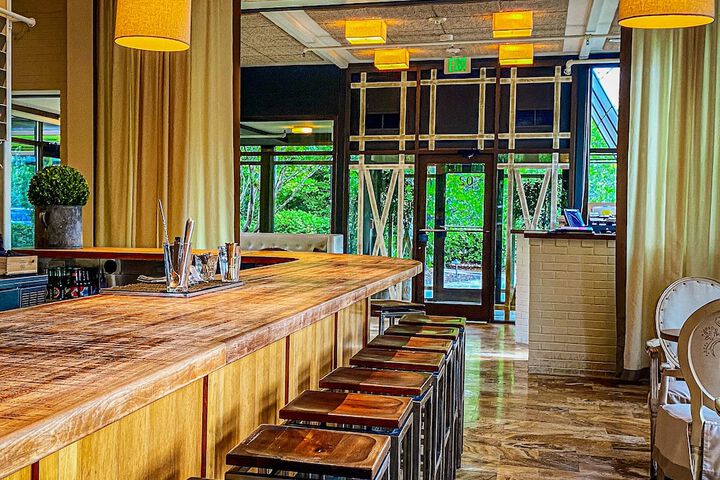 Proximity Hotel
