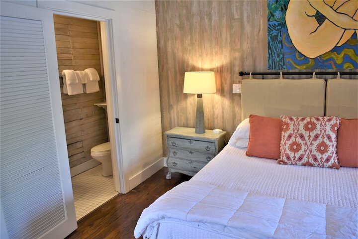 Room 203 of 259