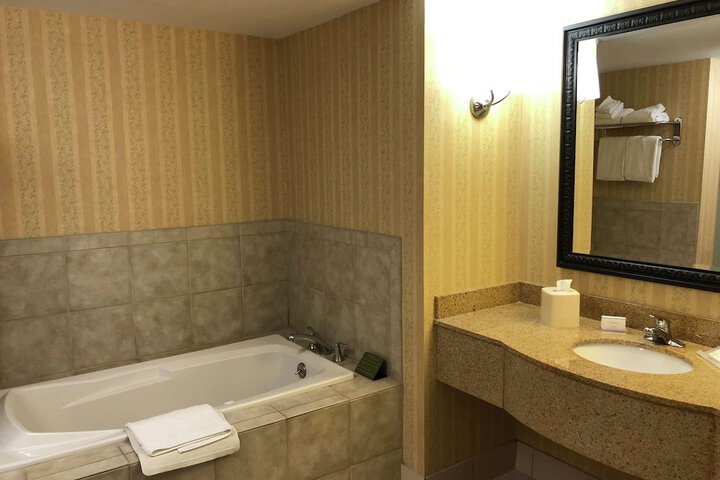 Room 14 of 63