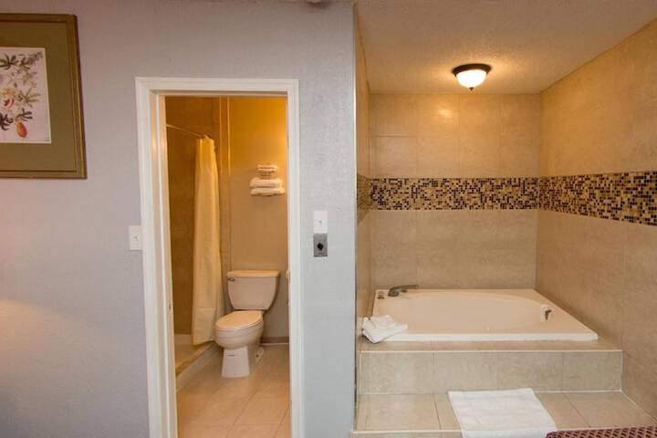 Room 25 of 29