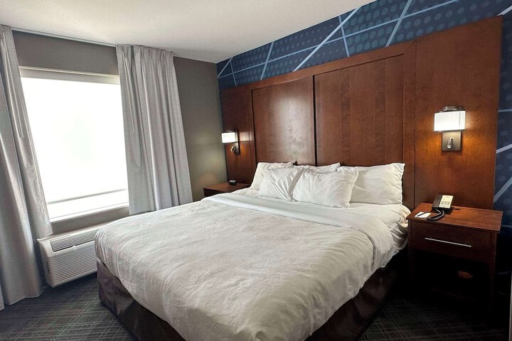 Room 20 of 34