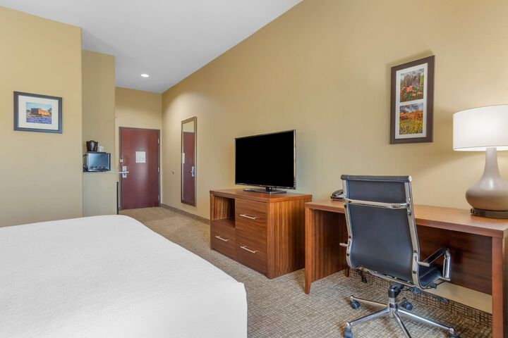 Room 30 of 40