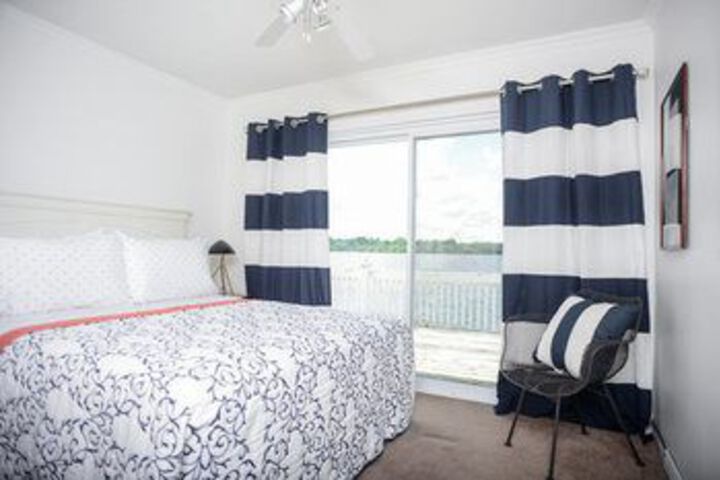 Shorehill Cottages on the Water