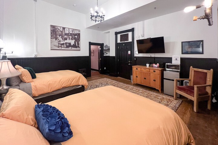 Room 82 of 120