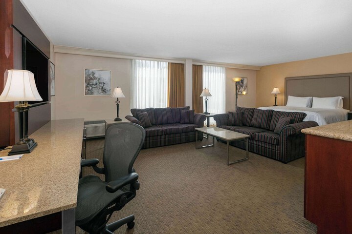 Room 30 of 51