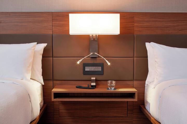 AC Hotel by Marriott Minneapolis Downtown