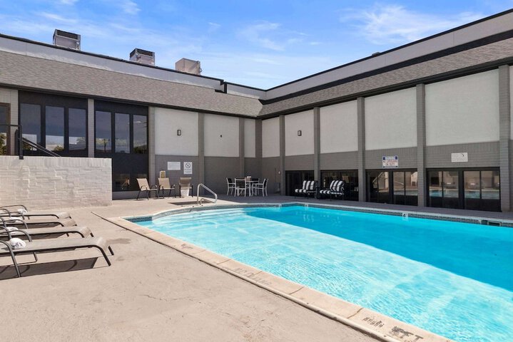 Pool 8 of 39