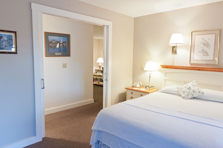 Room 34 of 120