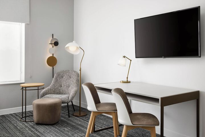 Room 25 of 36