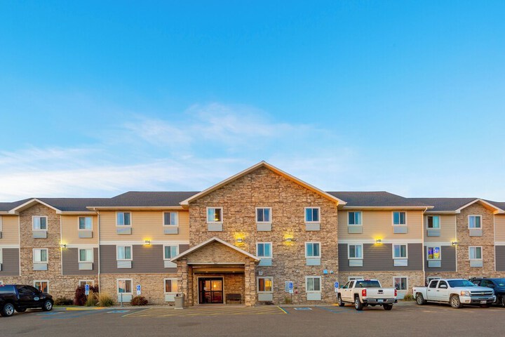 My Place Hotel - Dickinson ND
