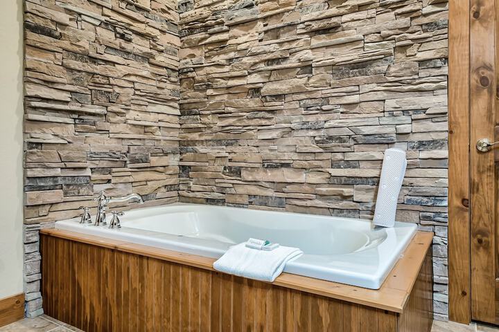 Laurel Valley Mountain Retreat