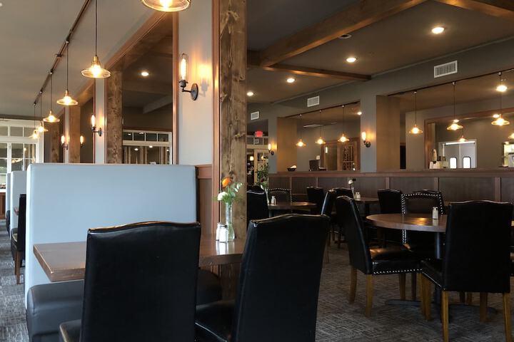 Dining 119 of 146