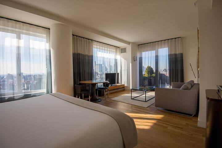 Room 43 of 91