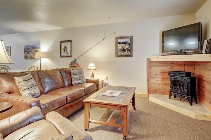 Eagle Fire Lodge & Cabins