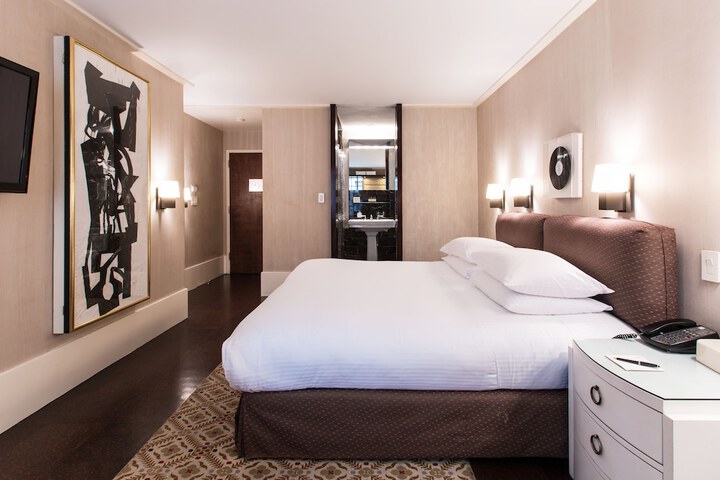 Room 27 of 45